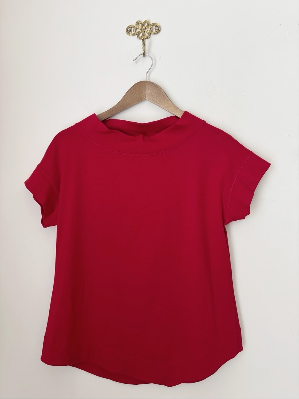 Lafayette 148 Red Short Sleeve Asymmetrical T Shirt Top Medium Luxury Basics